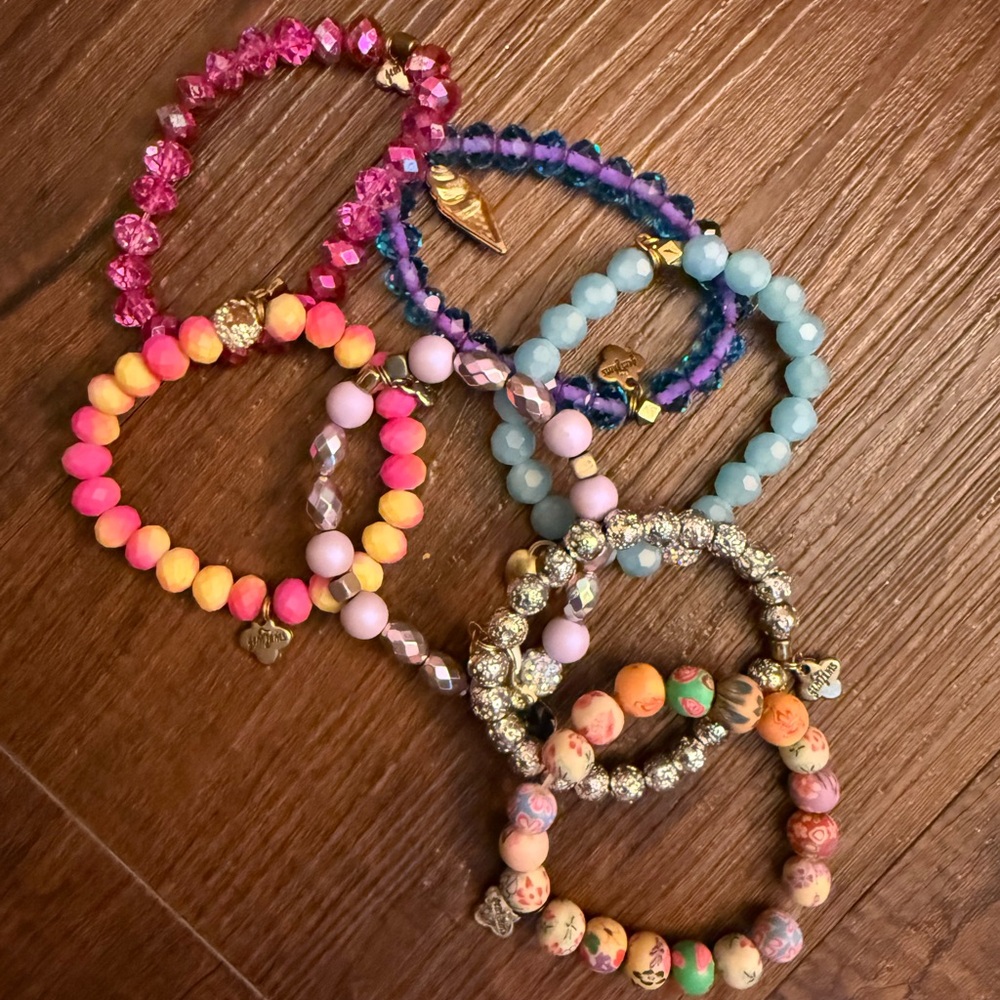Jem Jams (girls) Beaded Bracelet Set, great condition. All 7 for $12.